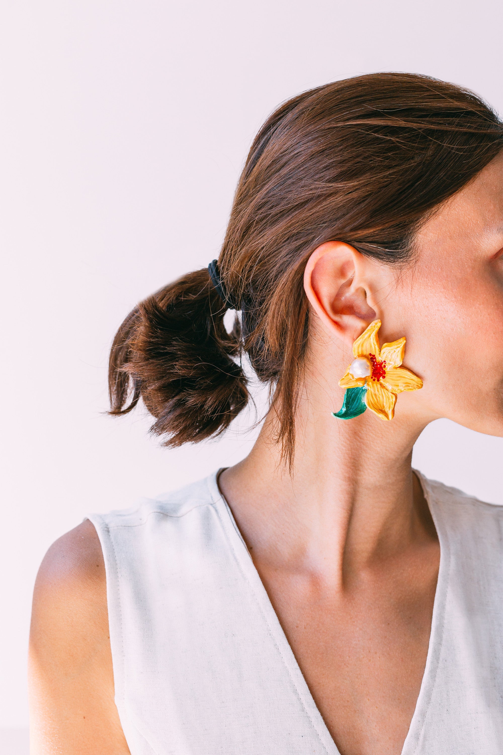 MIRA II - Pearl Detailed Earring