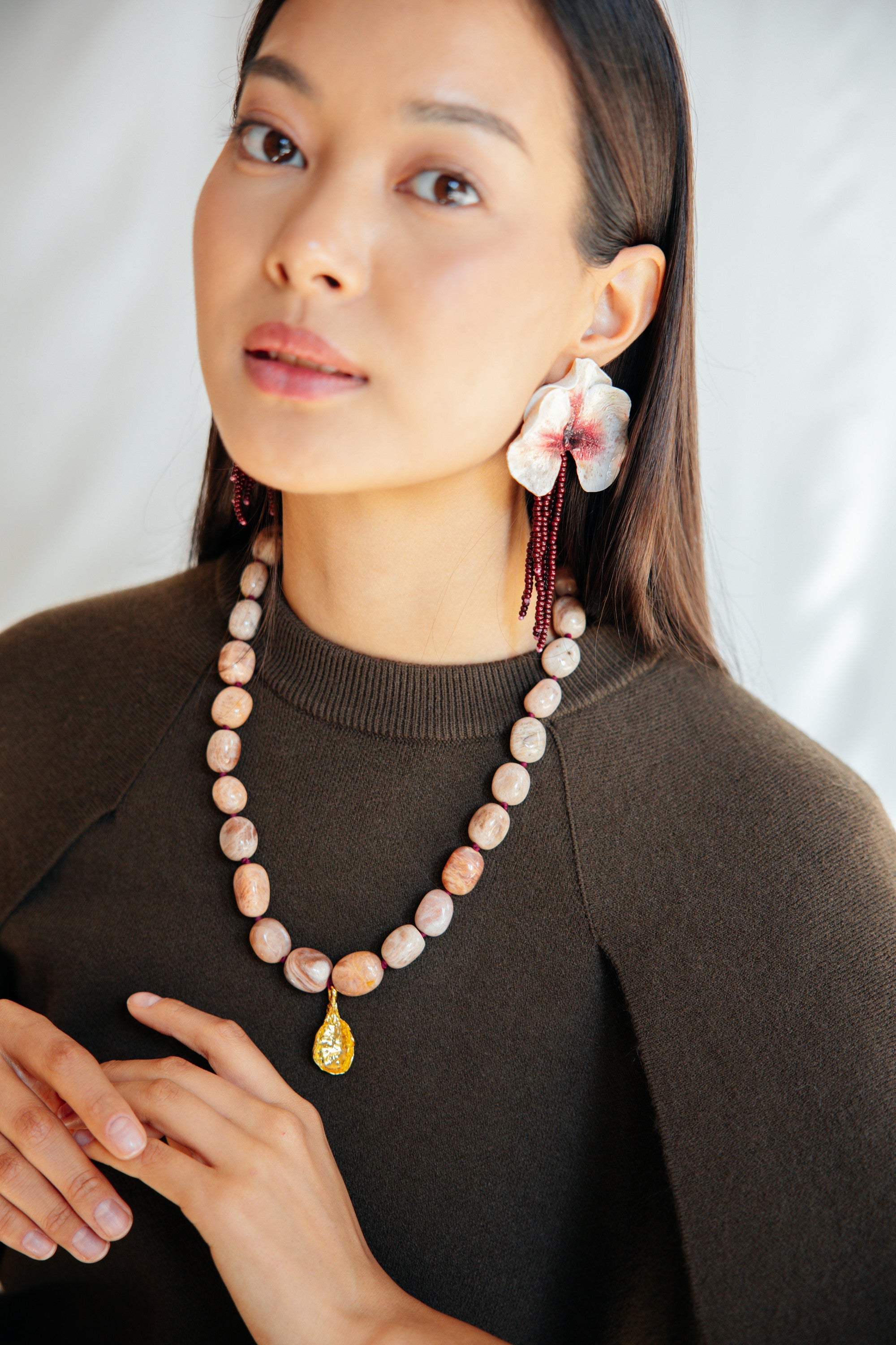 No.16 - Agate Stone Necklace - A/W 25-26 Silent Reverie