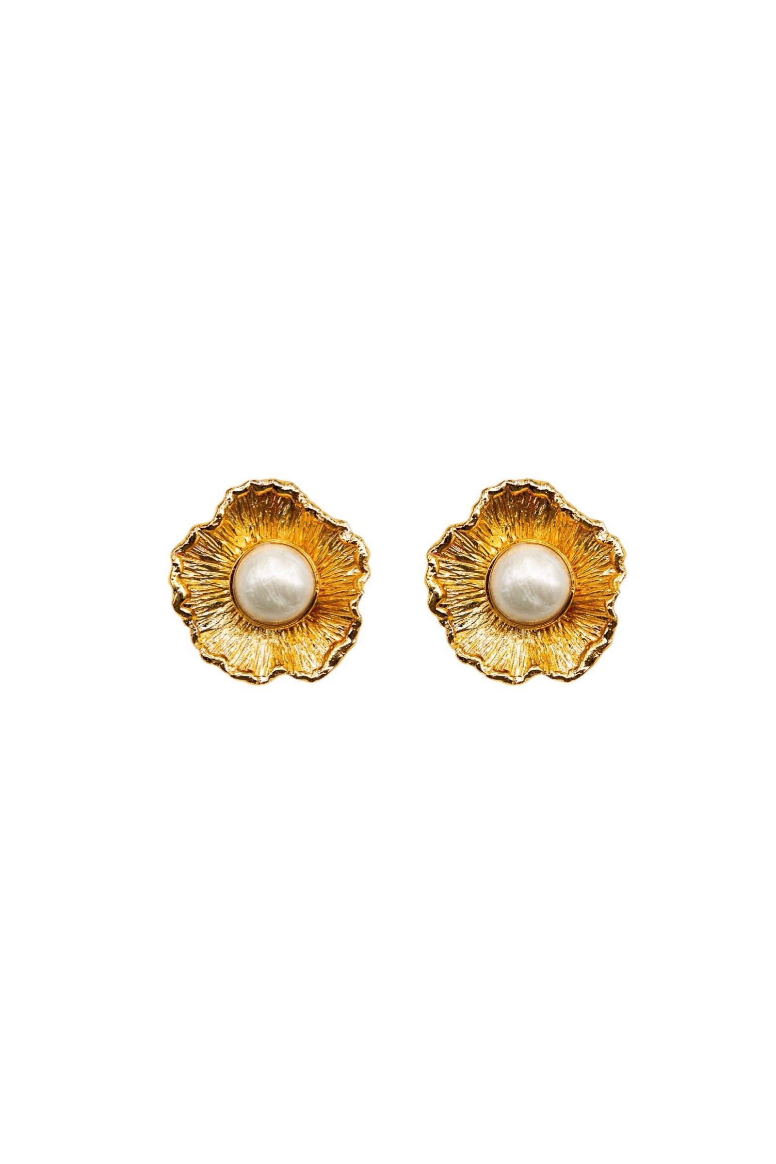 No.1 - Minimal Pearl Earrings - S/S '26 Dear, Sunset