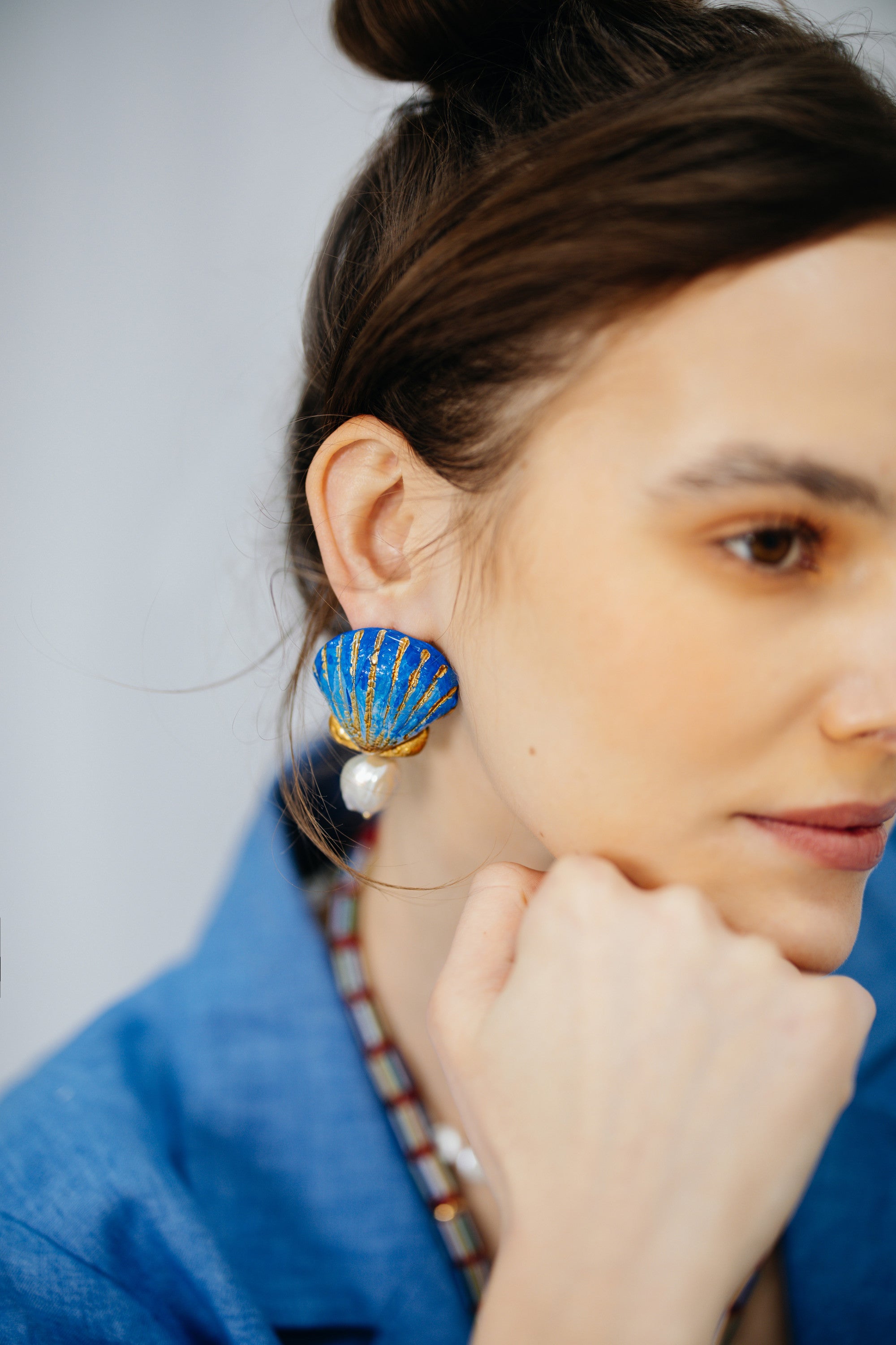 AURELIA SHELL - Asymmetric Baroque Pearl Detailed Earrings - S/S '26