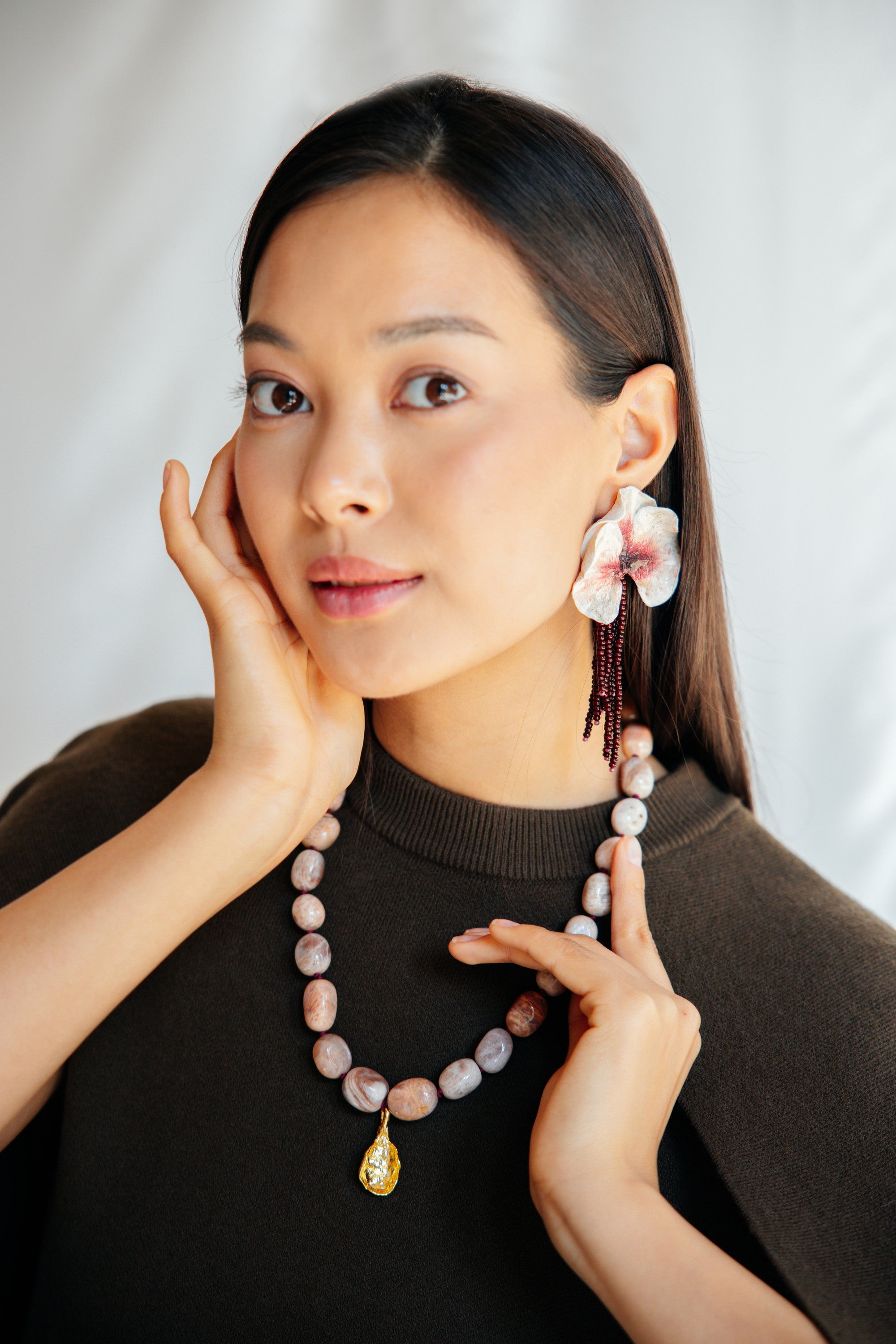No.16 - Agate Stone Necklace - A/W 25-26 Silent Reverie
