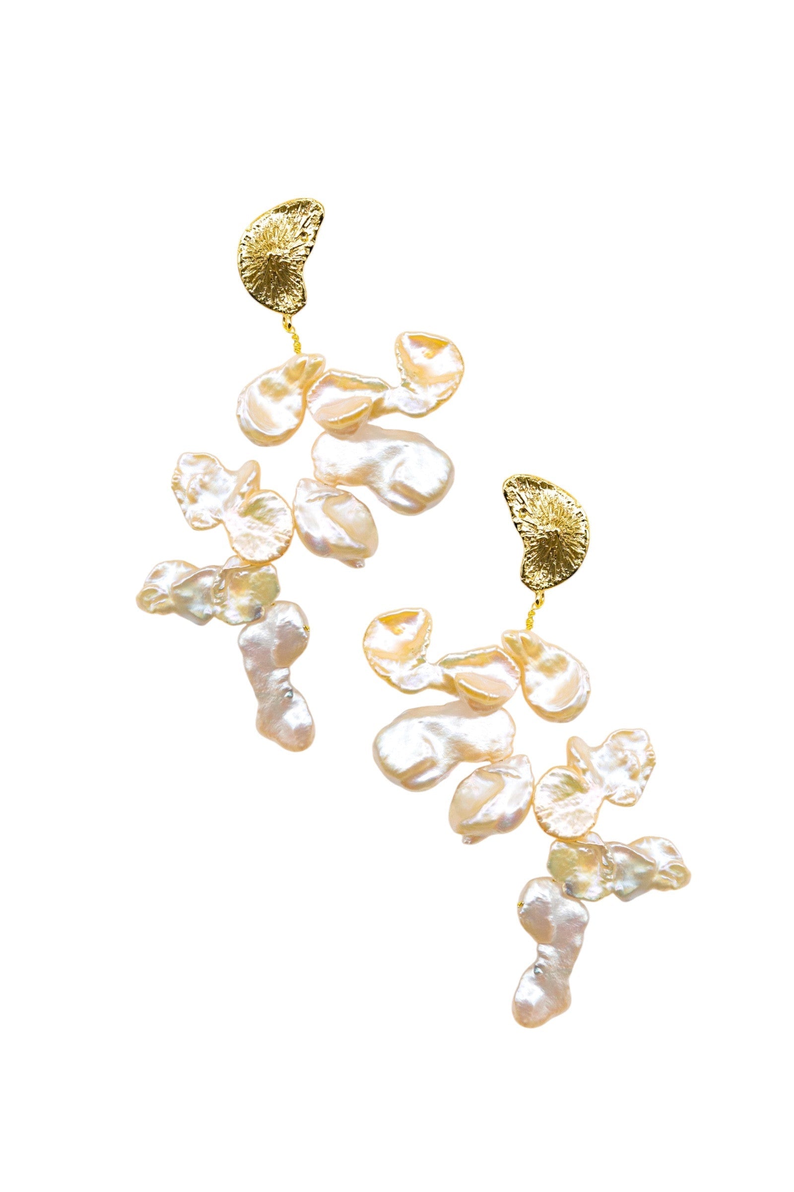 MERMAID FLOW - Flowy Pearl and Brass Earrings - S/S '26