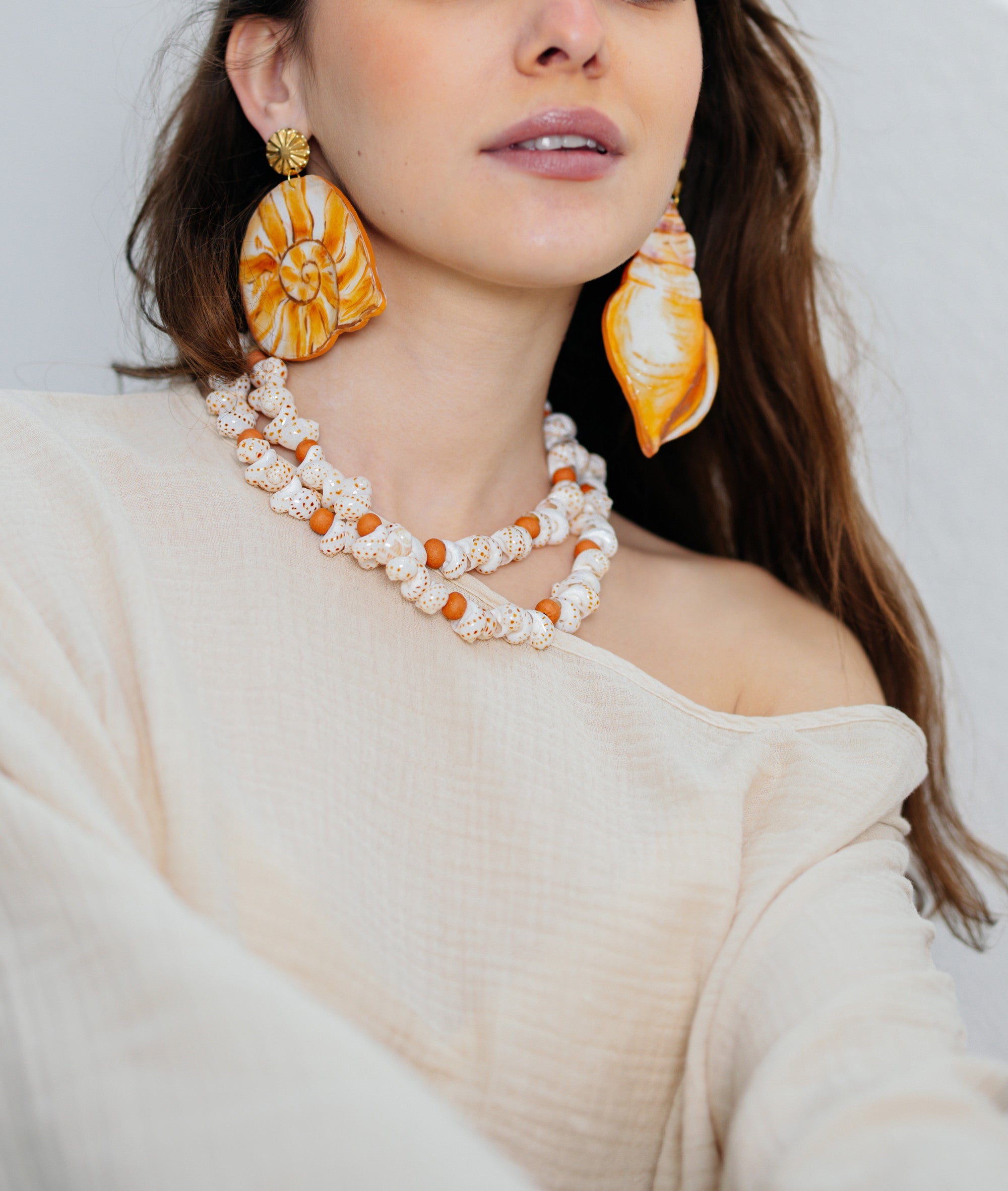 No.41 - Seashell Detailed Clay Bead Necklace - S/S '26