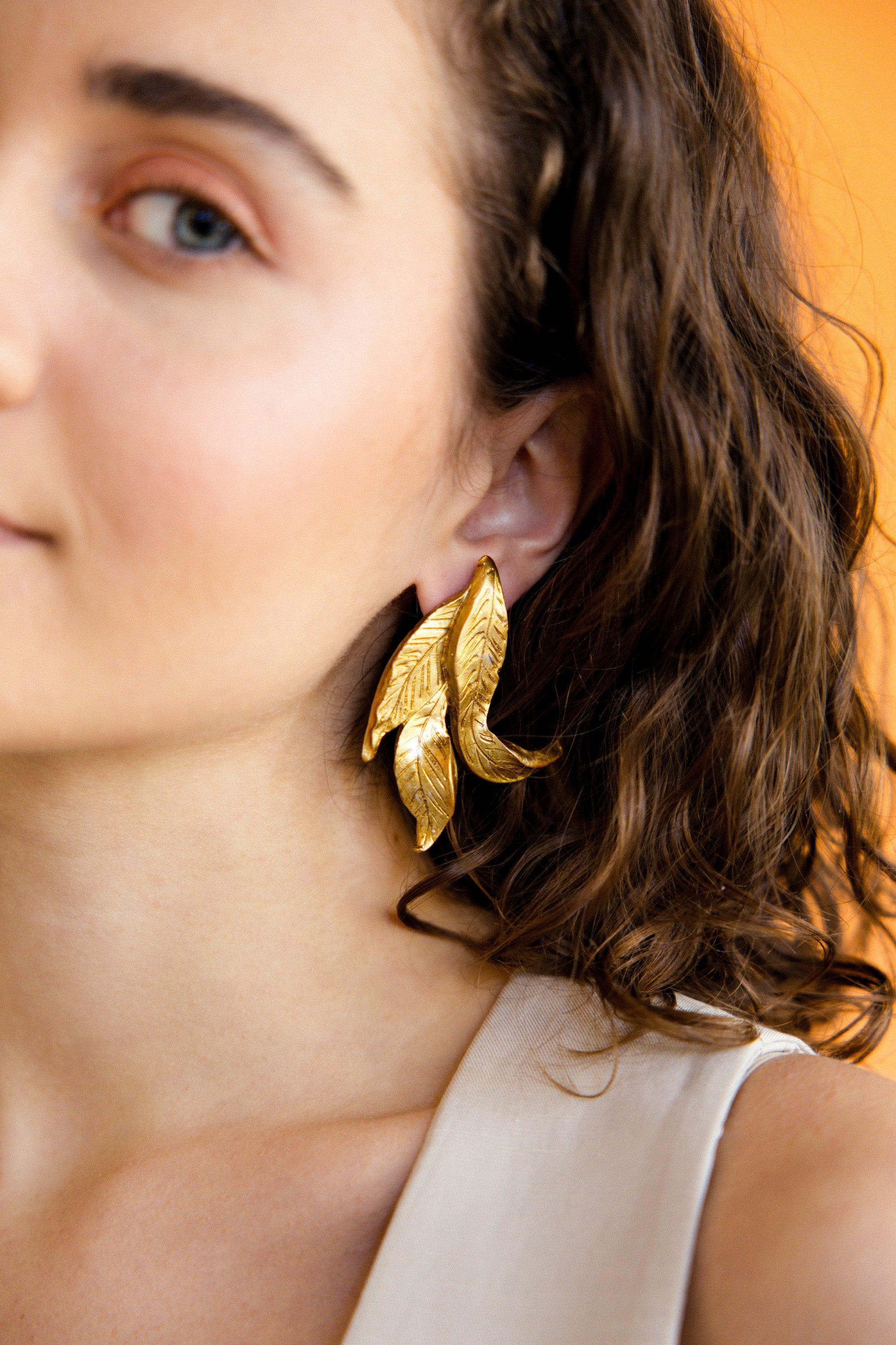 SOLAR FLAME - Floral Earring