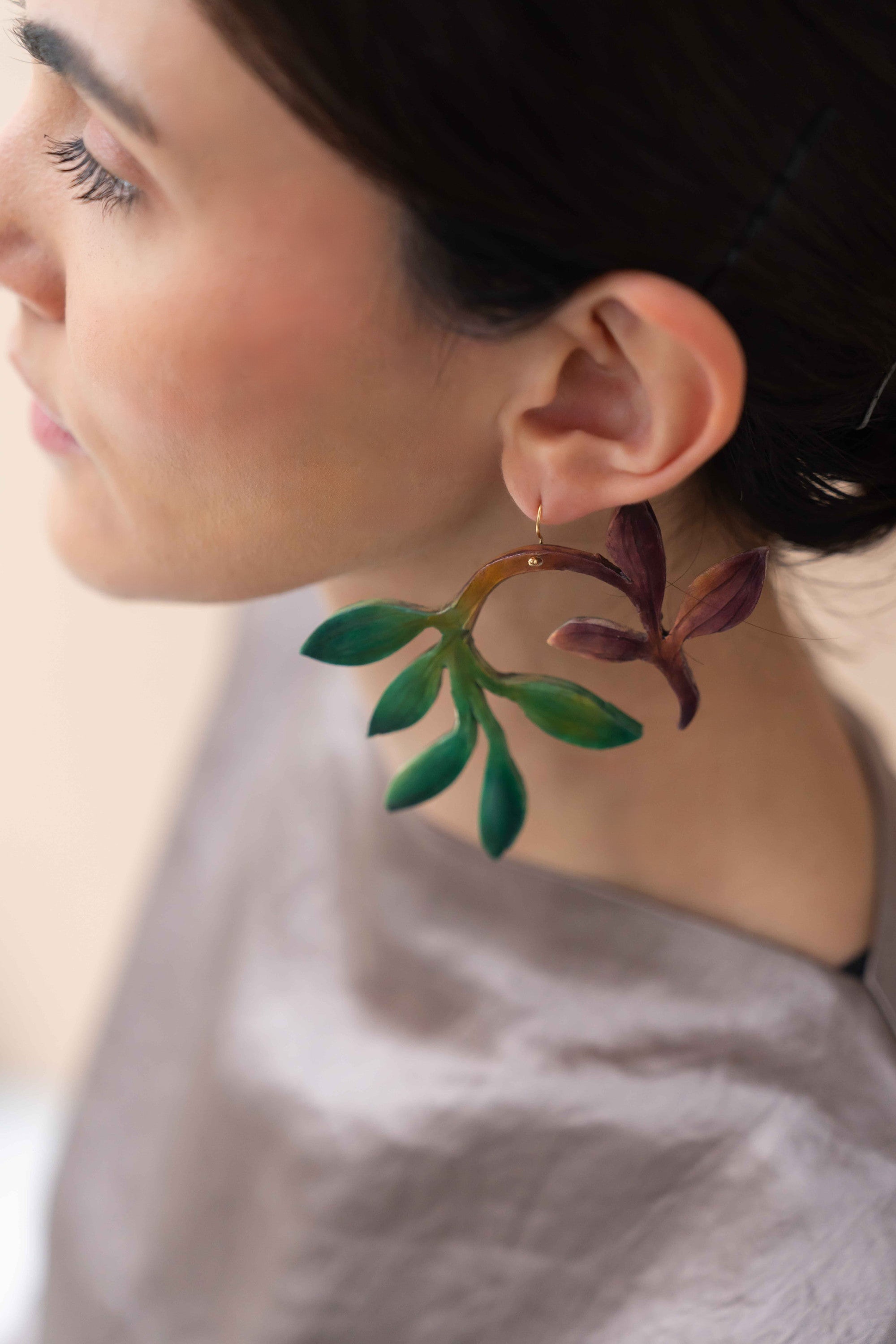 FIORA - Hanging Ivy Earring
