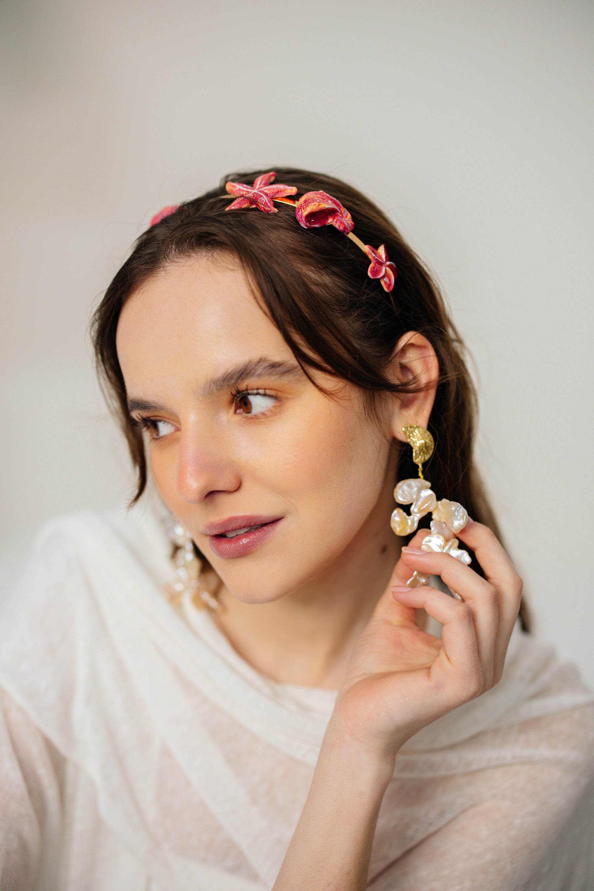 MERMAID FLOW - Flowy Pearl and Brass Earrings - S/S '26