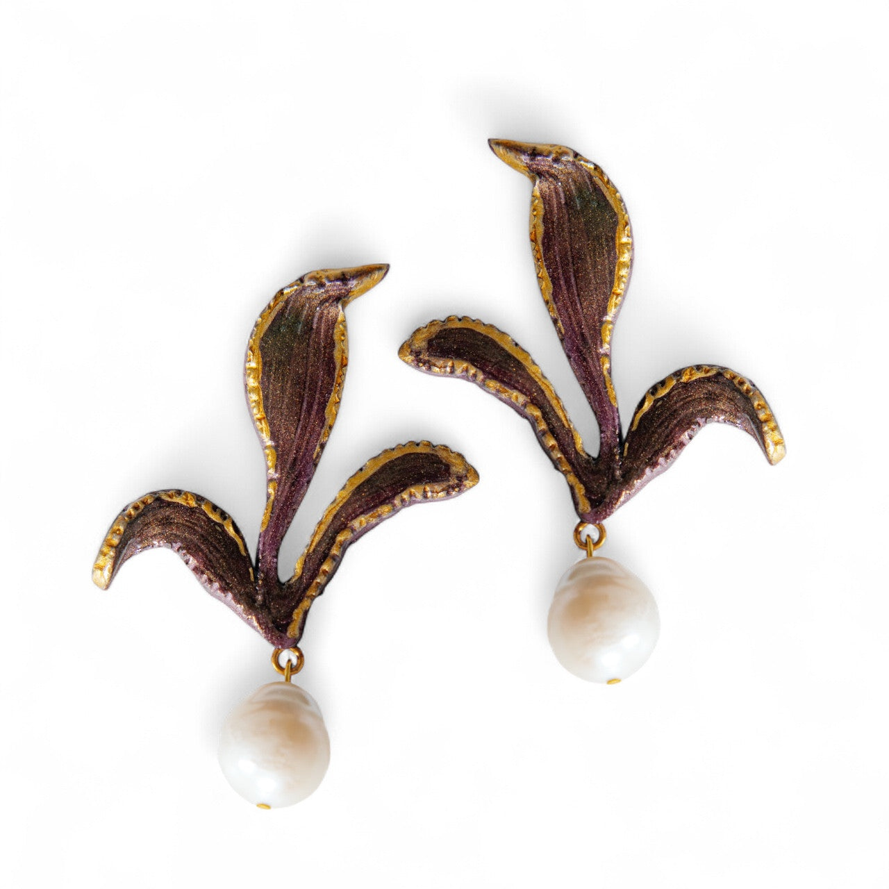 ORABEL - Elegant Pearl Earring with Gold Details - A/W 25-26 Silent Reverie